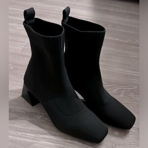 Vivaia Regina Pro Square-Toe Water-Repellent Heeled Boots